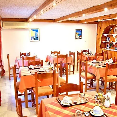 Blue Bay Hotel 2*